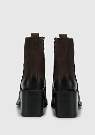 Kahve Deri Kadın Bot