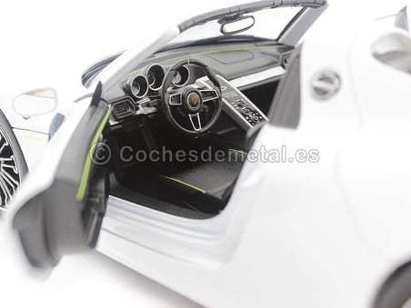 Porsche 918 Spyder Cabriolet gri metalik 1:18