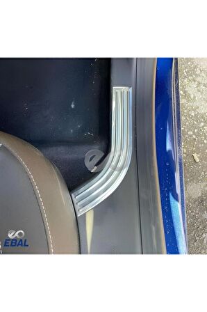 Renault Clio 5 HB Krom İç Kapı Eşiği 4 prç. 2020 ve üzeri P.ÇELİK