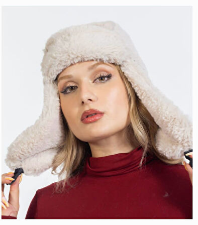 Peluş Kalpak