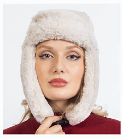 Peluş Kalpak