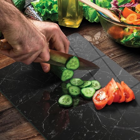 Cam Kesme Tahtası Panosu 25 X 35 Kırılmaya Isıya Çizilmeye Dayanıklı Antibakteriyel Doğal Kesme Tablası Siyah Mermer Design