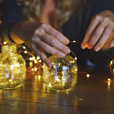 50 LED Pille Çalışan Bakır Tel İç Mekan Dış Mekan Yatak Odası Düğün Dekoru Parti Noel Ağacı Dekorasyonu (5m 50 adet/Sıcak Beyaz)