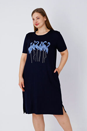 Lacivert Cepli Nakış Ve Taş Detaylı Viskon Kadın Büyük Beden Kısa Kollu Elbise