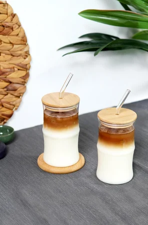 Bambu Kapaklı Cam Pipetli 330 ml Borosilikat Bardak