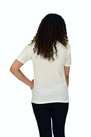 Kadın Yarım Kol V Yaka Likralı Tişöt  BGL-ST04651