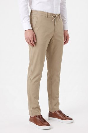 Erkek Bej Renk Regular Kalıp Jogger Pantolon BGL-ST05631