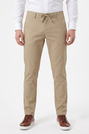 Erkek Bej Renk Regular Kalıp Jogger Pantolon BGL-ST05631