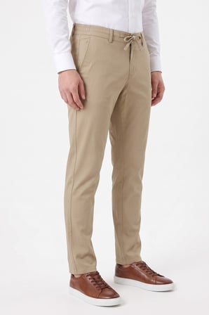 Erkek Bej Renk Regular Kalıp Jogger Pantolon BGL-ST05631