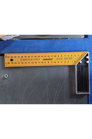 25 cm Paslanmaz Çelik Marangoz ve Tesviyeci Gönyesi 90' Dik Açı Ölçülü Dayanıklı Gönye