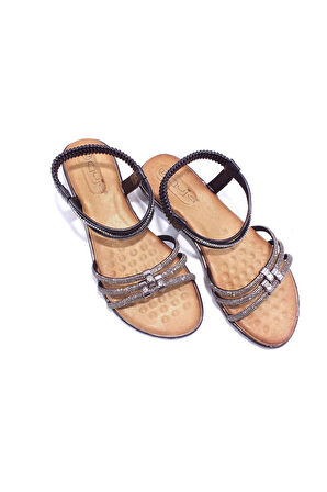 25Y174 Taşlı Sandalet ( kalıbı 1 numara küçüktür )