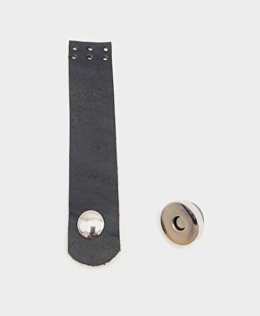 11x2 cm Siyah Gerçek Deri Düz Çanta Kapağı Gümüş Metalli