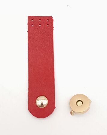 Kırmızı Renk Tek Kat Suni Deri Kapak 10.5x2.5 cm Light Gold Metal