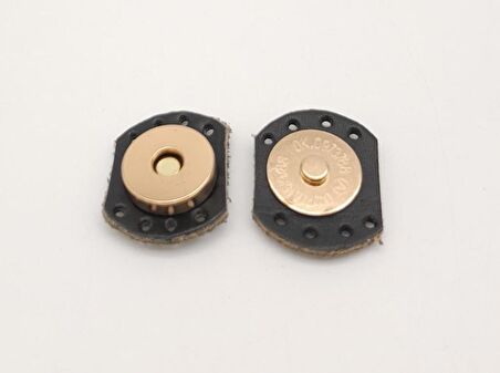 Siyah Renk Gerçek Derili Oval Kenar Mıknatıslı Çıtçıt Light Gold Metalli