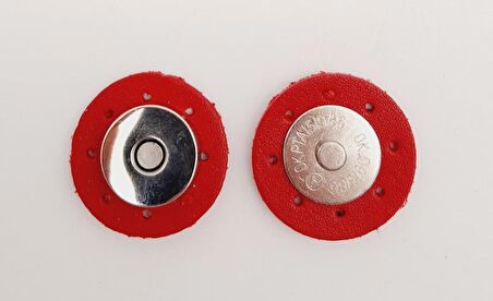Kırmızı Suni Derili Mıknatıslı Çıtçıt Gümüş Metalli