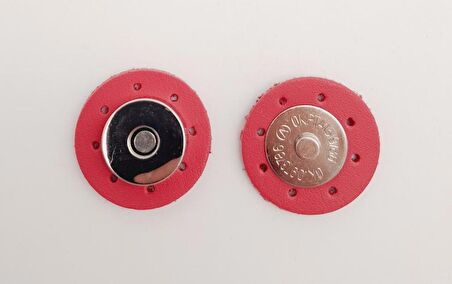 Fuşya Suni Derili Mıknatıslı Çıtçıt Gümüş Metalli