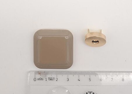 3.5 cm Kare Akrilikli Koyu Bej Renk Light Gold Mıknatıslı Kilit