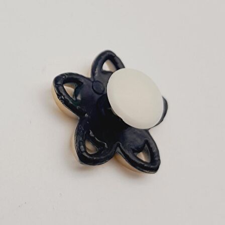 Plastik Çiçek Model Süs Light Gold Renk