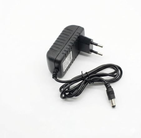 12V Fişli Adaptör 2 Amper 25 Watt - Şerit LED, Modem ve Kamera Uyumlu Güç Kaynağı Trafosu - Cata