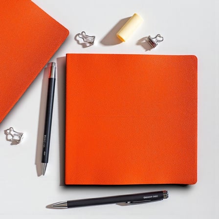Defter, Noktalı Not Defteri – PU Deri Not Defteri – 16,5x16,5 cm, 96 Yaprak (192 Sayfa), 90 gr Ivory Kağıt, Esnek Kapak, Ofis ve Kırtasiye (Amber Turuncu)
