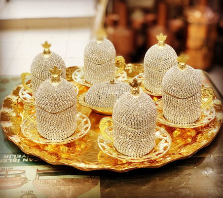 ERS 8'Li Gold Beyaz Kristal Taşlı Lokumluk Kahve Fincanı Set