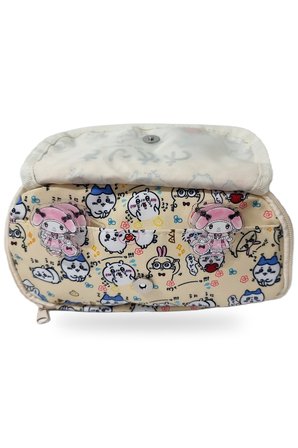 Chiikawa ve Sanrio Temalı Çok Bölmeli Kalemlik - Çok Fonksiyonlu Fermuarlı Kalemlik