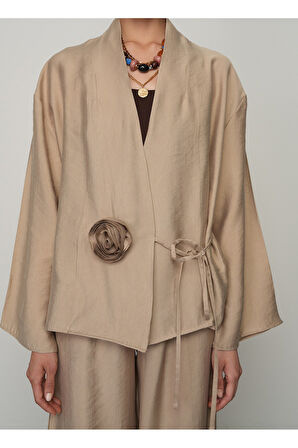 Kadın Gül Detaylı Yandan Bağlamalı Düz Renk Kimono-Ceket