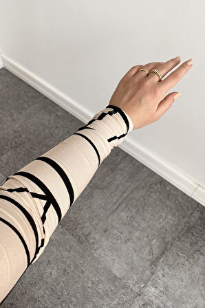 Bisiklet Yaka Geometrik Desenli Body Krem