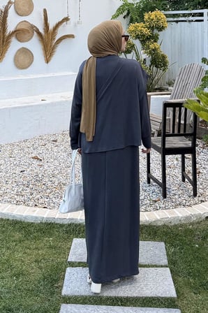 Büzgülü Tesettür Elbise Füme