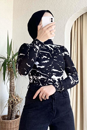 Yarım Balıkçı Yaka Soyut Desenli Body Siyah