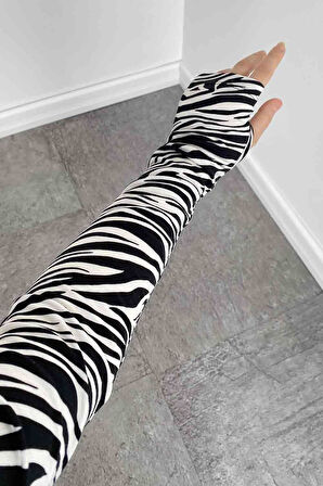 Eldiven Detaylı Zebra Desenli Body Siyah