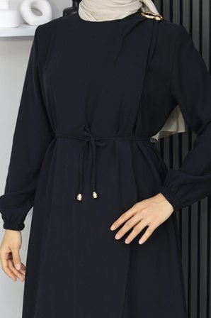 Tatula Siyah Tencel Bisiklet Yaka Broş ve Kuşak Detaylı Uzun Elbise 135 cm