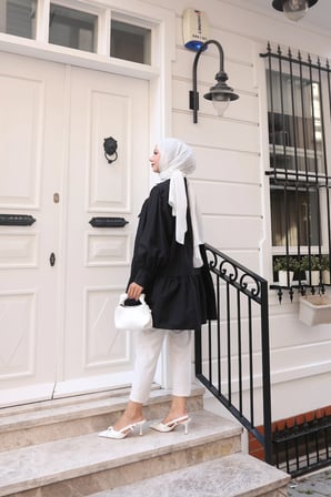 Tatula Fiyonk Detaylı Siyah Pamuklu Poplin Gömlek Yaka Standart Beden Tunik