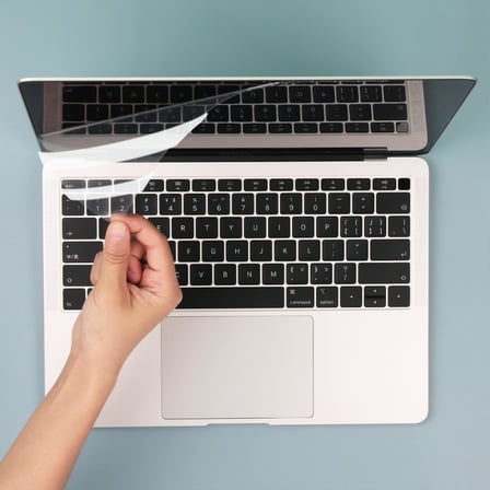MacBook Air 15.3 inç M2 M3 M4 Uyumlu Parlak Anti Scratch Ekran Koruyucu Retina Net Goruntu Cam Hissi Touch ID A2941 A3114 A3241 Şeffaf
