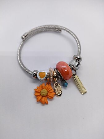 Gümüş Renk Çiçek Detaylı Pandora Charm Bileklik