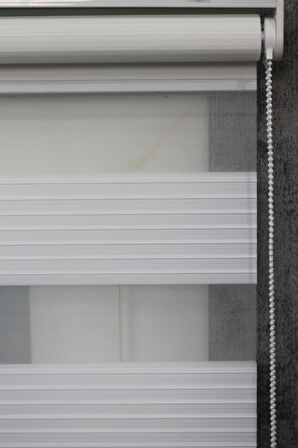 Ekru Geniş Plise Etek Dilimli Zebra Stor Güneşlik Perde