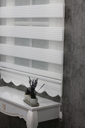 Ekru Geniş Plise Etek Dilimli Zebra Stor Güneşlik Perde