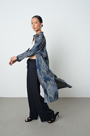 Kadın Lacivert Renk Desenli Uzun Tunik Tesettür Gömlek - Elbise