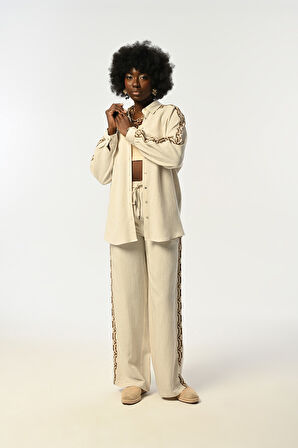 KADIN KOLLARI KAHVERENGİ NAKIŞ İŞLEMELİ NATUR GÖMLEK