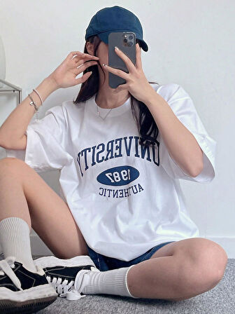 Kadın Tişört Baskılı Uzun T-shirt Pamuklu Oversize Tişört UNIVERSİTY-KADIN