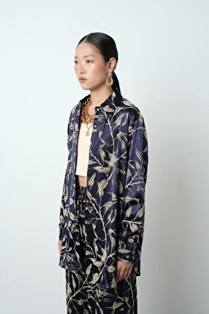 Kadın Lacivert - Krem Renk Desenli Oversize Kesim Gömlek