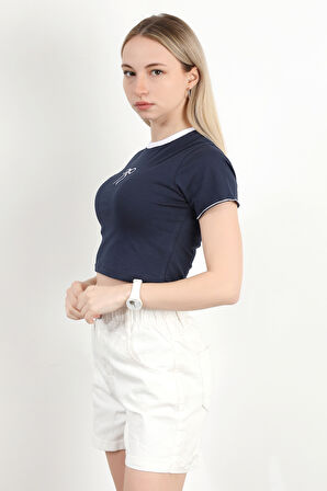 Kadın Bisiklet Yaka Fiyonk Nakışlı T-Shirt Lacivert - 925052