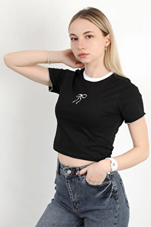 Kadın Bisiklet Yaka Fiyonk Nakışlı T-Shirt Siyah - 925052