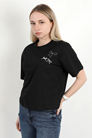 Kadın Bisiklet Yaka Omzu Fiyonk Nakışlı Pamuklu T-Shirt Siyah - 925022