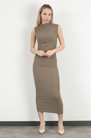 Kadın Dik Yaka Büzgü Detaylı Dokulu Elbise Haki - MS0000588