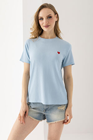 Kadın Bisiklet Yaka Kalp Nakışlı Bürümcük T-Shirt Mavi - 254427