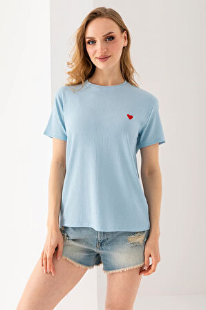 Kadın Bisiklet Yaka Kalp Nakışlı Bürümcük T-Shirt Mavi - 254427