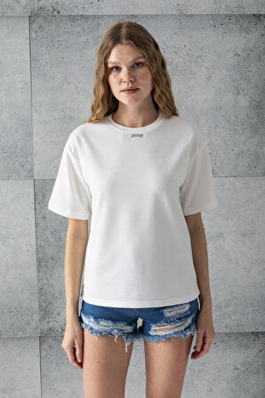 Kadın Bisiklet Yaka Kroche Aksesuarlı T-Shirt Beyaz - 25779