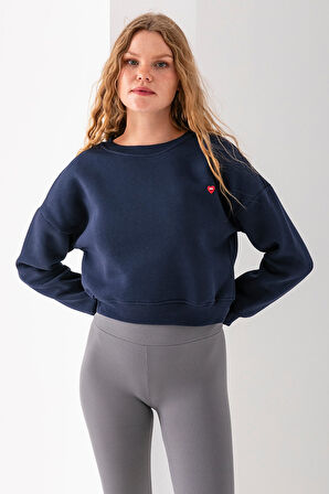 Kadın Bisiklet Yaka Kalp Nakışlı 3İp Crop Sweatshirt Lacivert - 2669