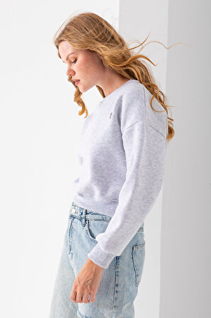 Kadın Bisiklet Yaka Kelebek Aksesuarlı 3İp Crop Sweatshirt Gri - 2670